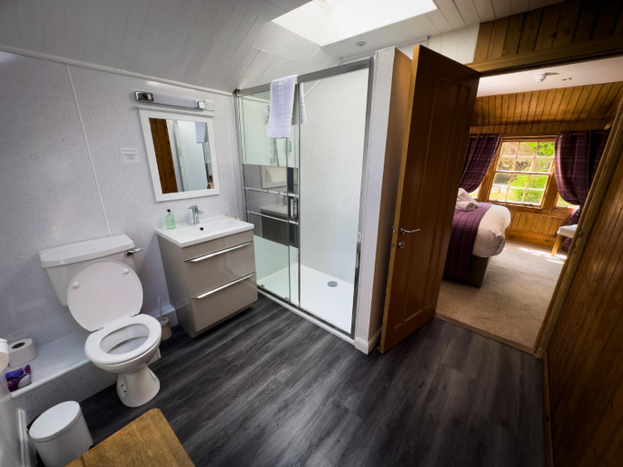 Bathroom 3, Borgie Lodge Hotel, Highland