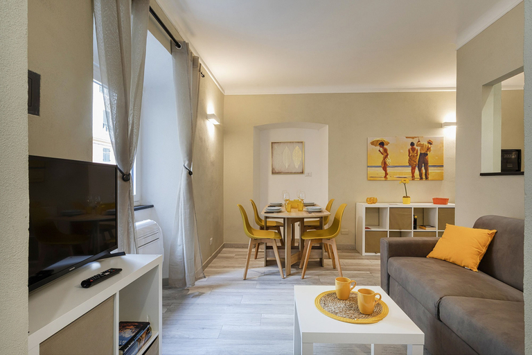 Room 4, Raibetta Apartments - Two, Genova