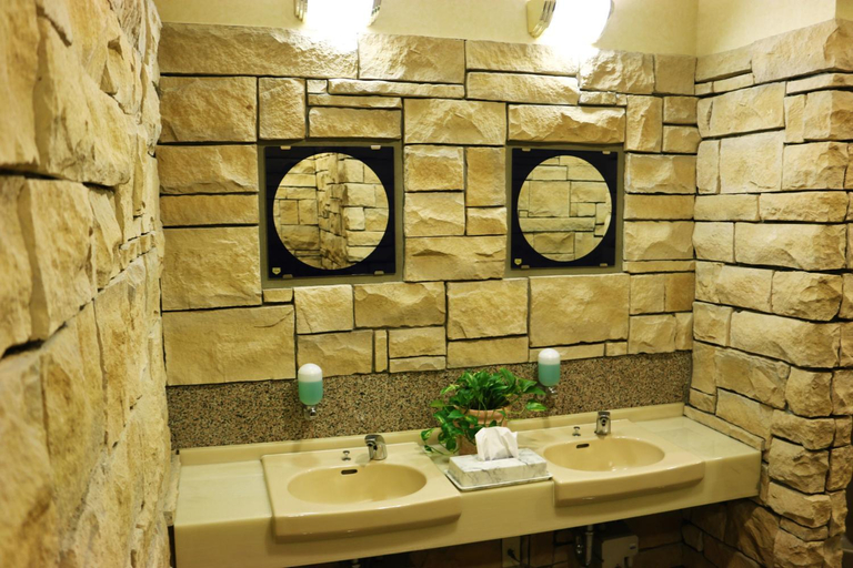 Bathroom 4, Nasushiobara Station Hotel, Nasushiobara