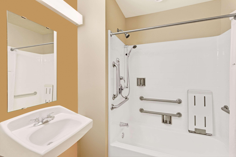 Bathroom 4, Microtel Inn & Suites by Wyndham York, York