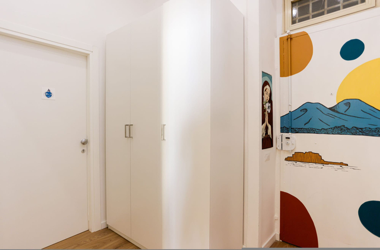 Others 5, Santa Patrizia a Chiaia Apartment, Napoli