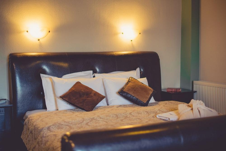 Bedroom 2, Paroraia, Central Macedonia