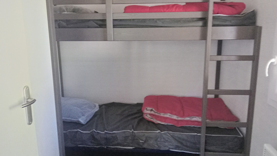 Bedroom 3, Terres de France - Les Hameaux de Pomette, Lot