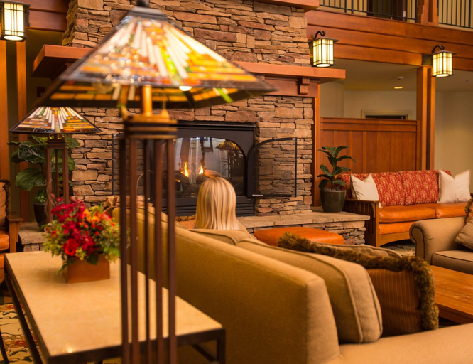Public Area 2, Avila Village Inn, San Luis Obispo