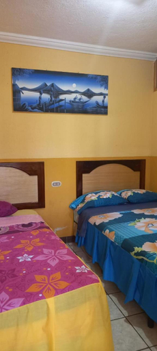 Others 4, Hotel Peneleuu, San Pedro La Laguna