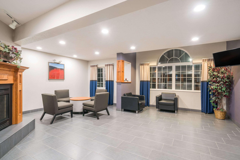 Public Area 3, Microtel Inn & Suites by Wyndham Springfield, Brown