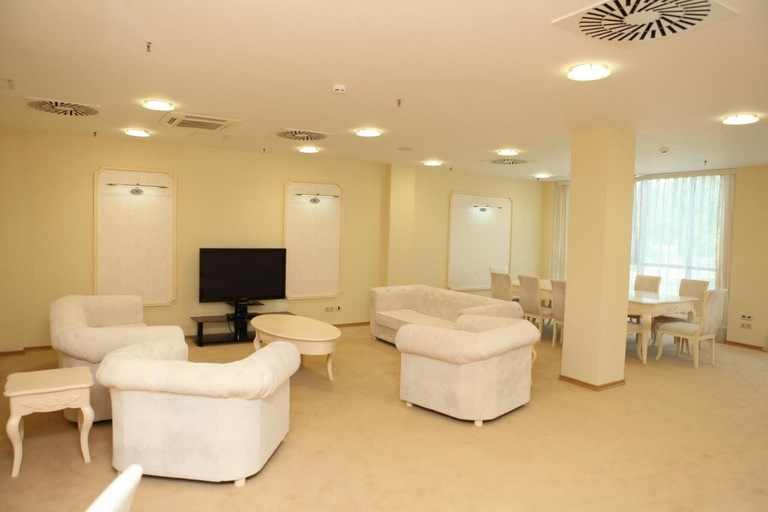 Others 4, Arena Hotel Kur, Yevlax