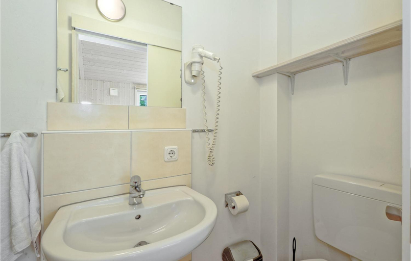 Bathroom, Schmugglerstieg 5 - Dorf 6, Lübeck