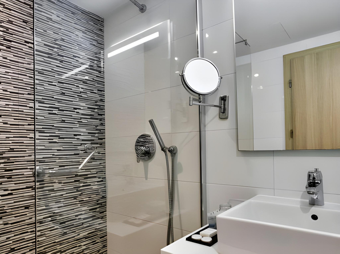 Bathroom 5, Santana Hotel & SPA, Saint Paul's Bay