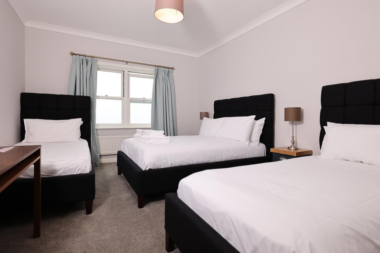 Bedroom 2, Michelangelos - Rooms, Restaurant & Bar, Gateshead