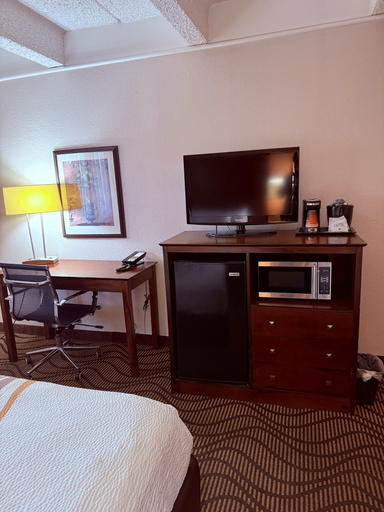 Bedroom 3, Mountain Valley Inn & Suites, Summit