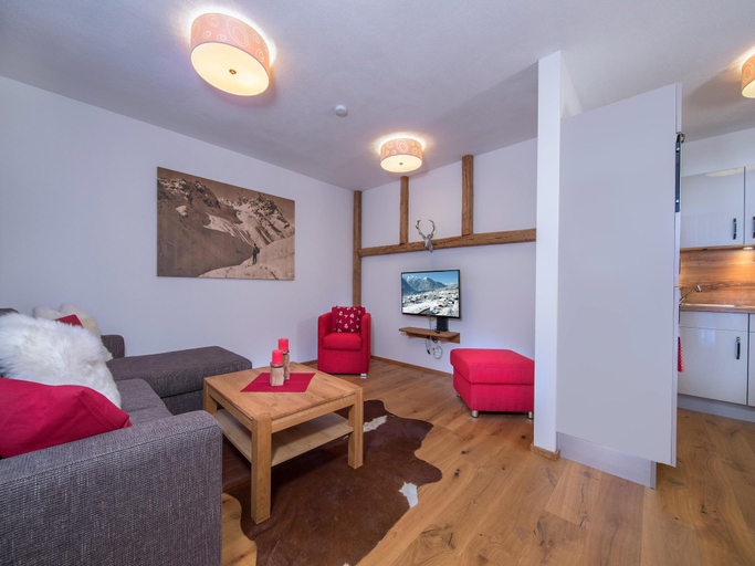 Others 2, Apartment in Neukirchen by Wildkogelbahn, Zell am See