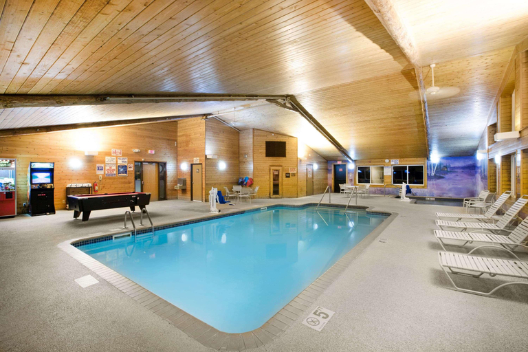 Sport & Beauty 5, AmericInn by Wyndham Pequot Lakes, Crow Wing