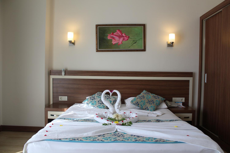 Bedroom 3, Side West Park Hotel, Manavgat