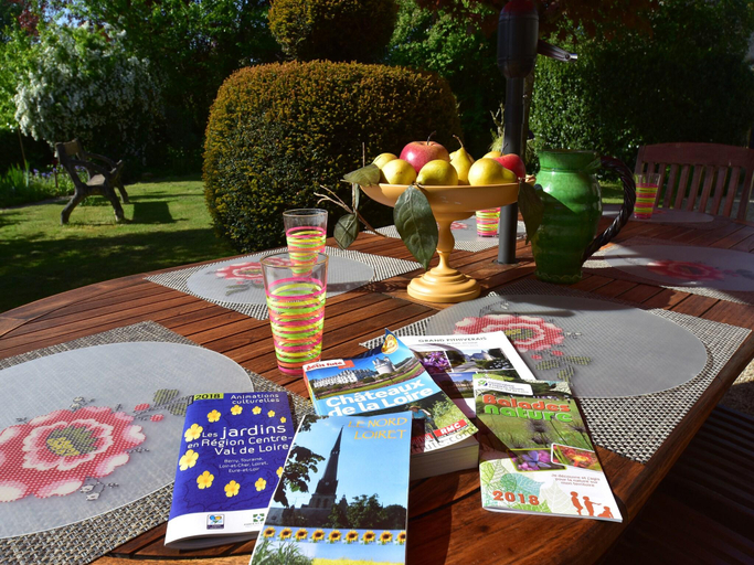 Food & Drinks, Charming Escape, Yevre-la-Ville, Loiret