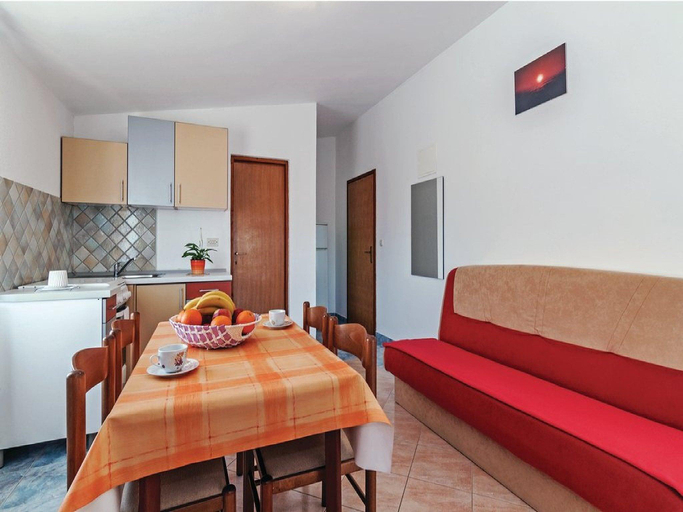 Others 4, Apartments Hak - One Bedroom Apartment with Balcony, Vir