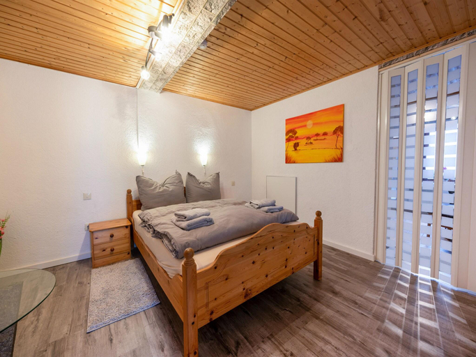 Others 5, Serene Stay by the Moselle, Cochem-Zell