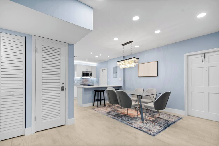 Others 5, Las Olas & Beachside getaway with pool, Broward
