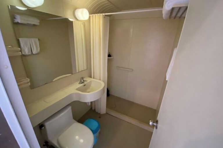 Bathroom 4, Gaocheng Dushi 118 Chain Hotel, Shijiazhuang