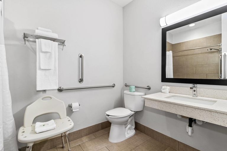 Bathroom 5, Quality Inn Shallotte near Ocean Isle Beach, Brunswick