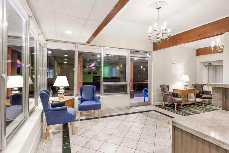 Public Area 2, Days Inn by Wyndham Albany SUNY, Albany