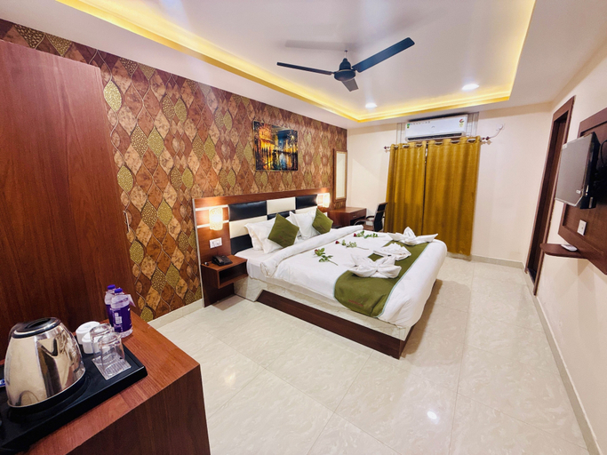 Bedroom 5, Hotel Golden Crystal, Patna
