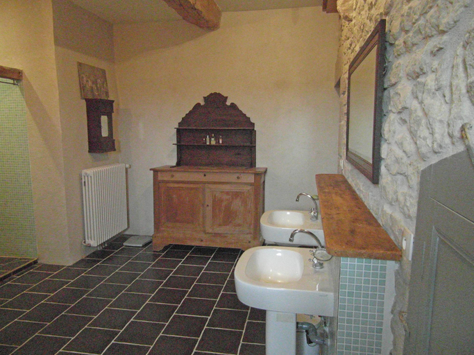 Bathroom 3, Castle in Le Veurdre near Forest and River, Allier