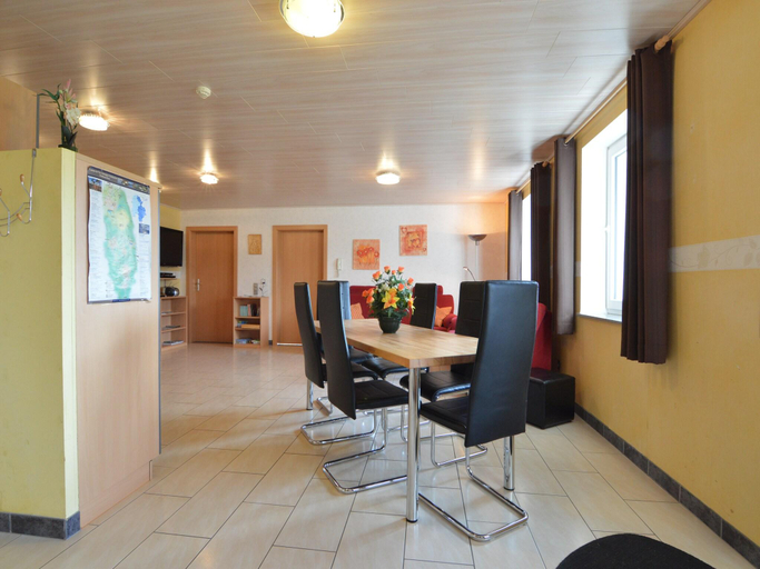 Others 5, Holiday Home in Burg Reuland, Liège