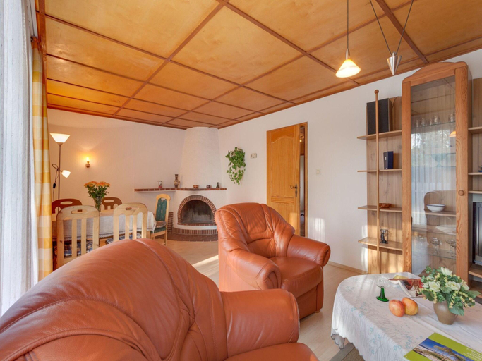Others 4, Ruhiges Ferienhaus in Zingst-Urlaub nahe am Strand, Vorpommern-Rügen