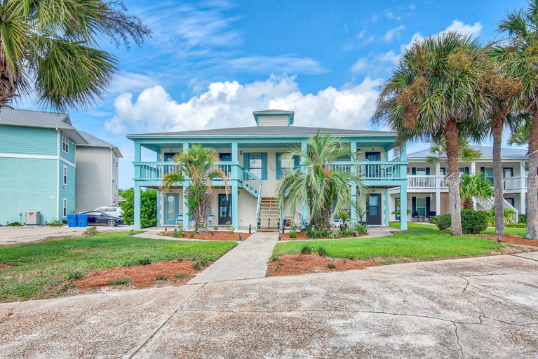 Exterior & Views 2, Seashells at the Beach Retreat, Bay