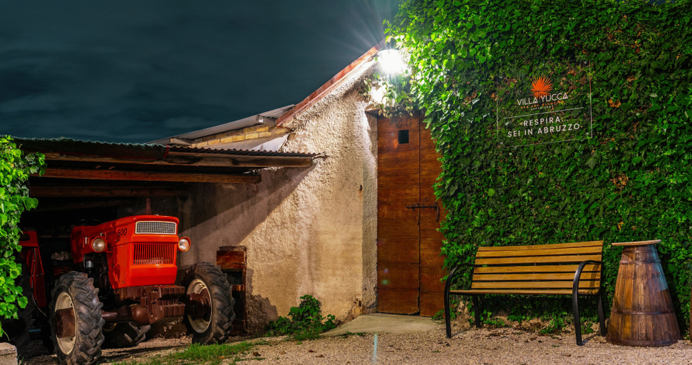 Exterior & Views 2, Villa Yucca - B&B and Glamping, Teramo