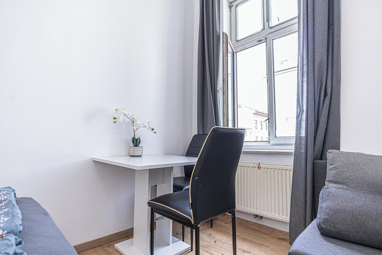 Others 4, Large 5BR Central Flat Near Augarten, Wien