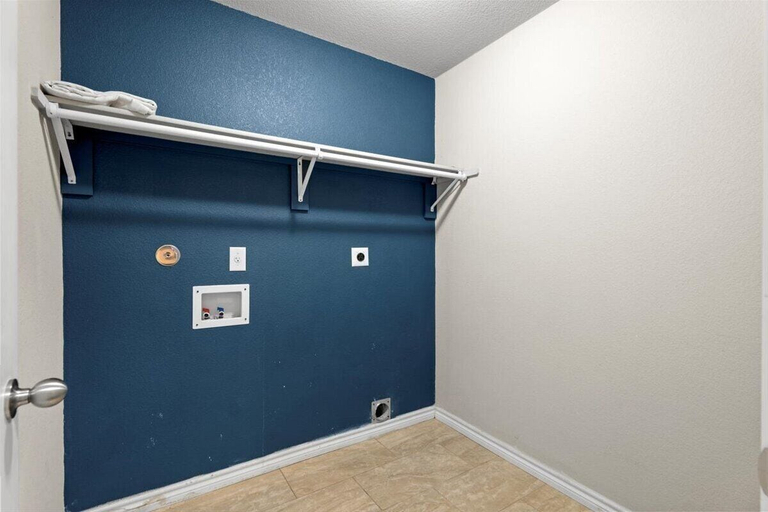 Others 4, Comfortable 3BR Home in Salado, Bell