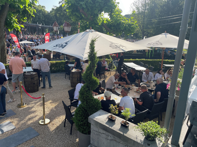 Food & Drinks 3, Hotel du Parc de 7 heures, Liège