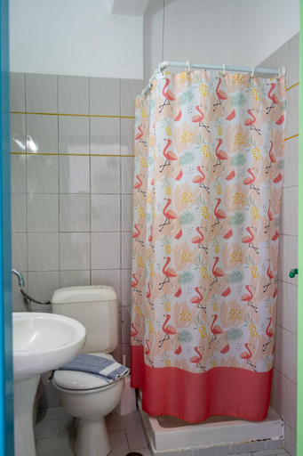 Bathroom 3, Enplo Apartments, Crete