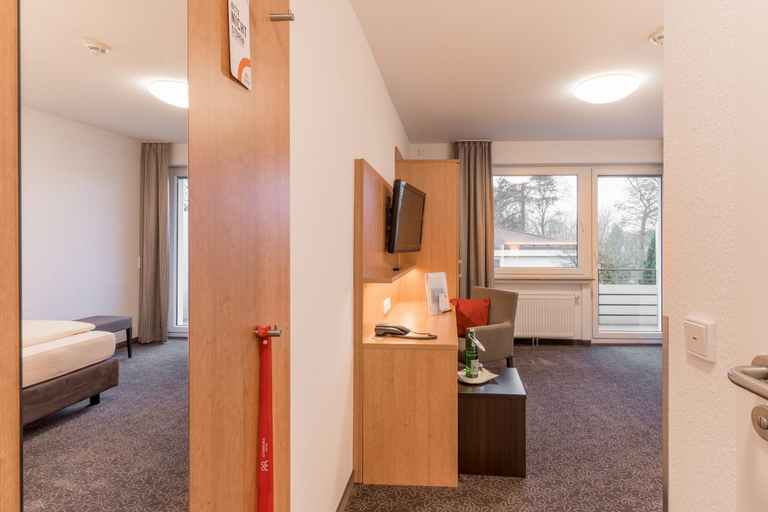 Bedroom 3, Hotel Villa Durkopp, Lippe