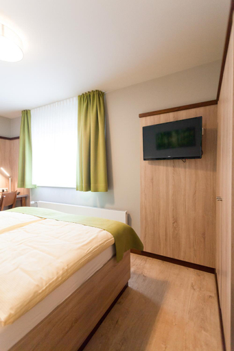 Bedroom, Hotel Restaurant Lüdenbach, Rheinisch-Bergischer Kreis