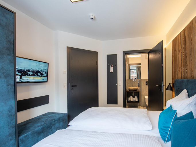 Bedroom 2, Chalet in Wald near Krimml Waterfalls, Zell am See