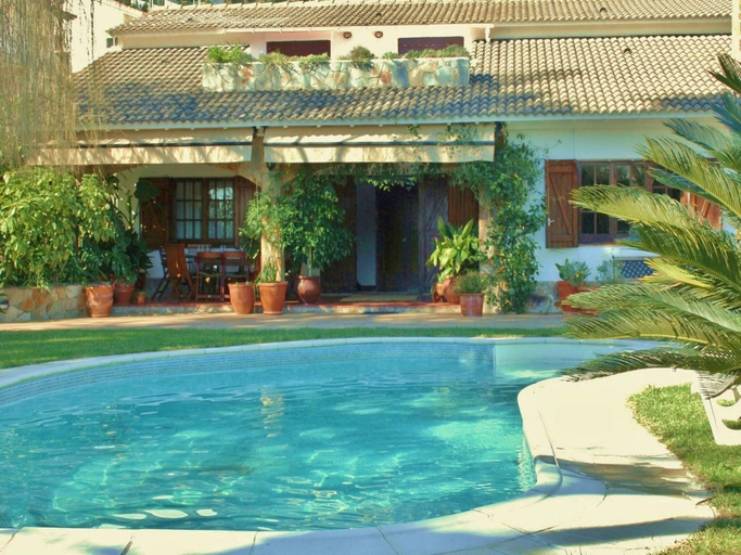 Sport & Beauty 2, Villa in Sant Pol near Crystal Beach, Barcelona