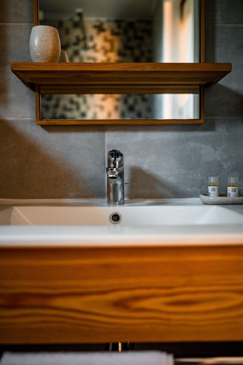 Bathroom 3, Les Cottages de Ripaille, Haute-Savoie