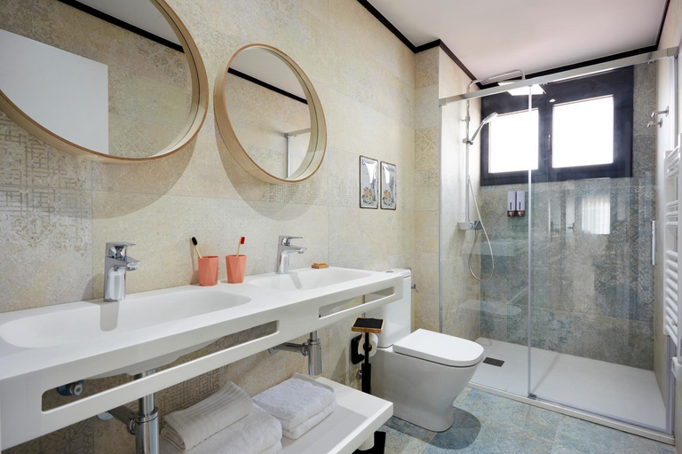 Bathroom 3, Urban Sabadell 2, Barcelona