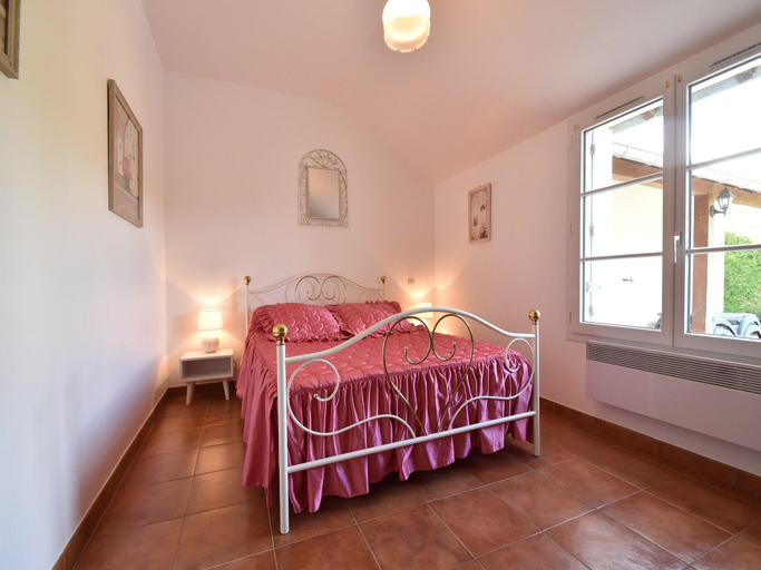 Others 4, Apartment in Faverolles Near the Beach, Indre