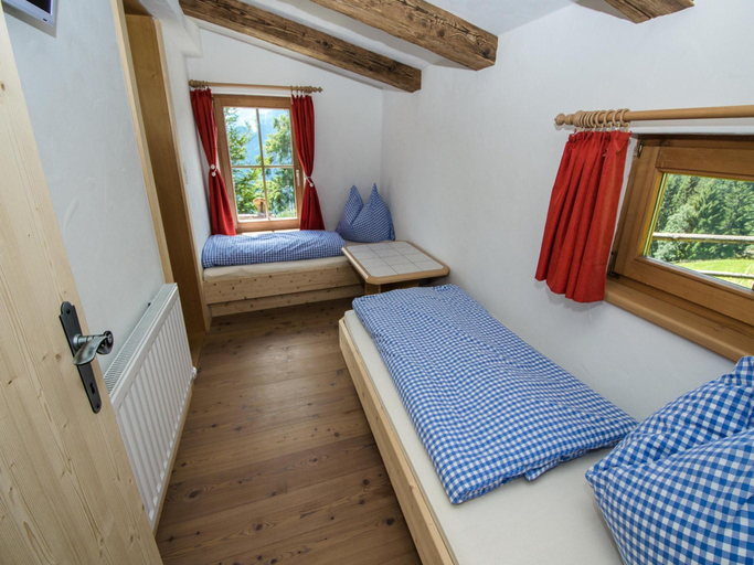 Others 2, Chalet in Hollersbach near Kitzbuhel Ski Lift, Zell am See