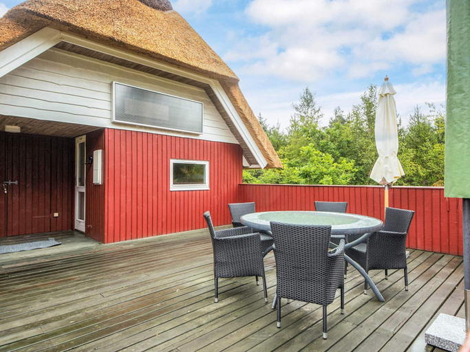 Others 5, 4 Star Holiday Home in Blavand, Varde