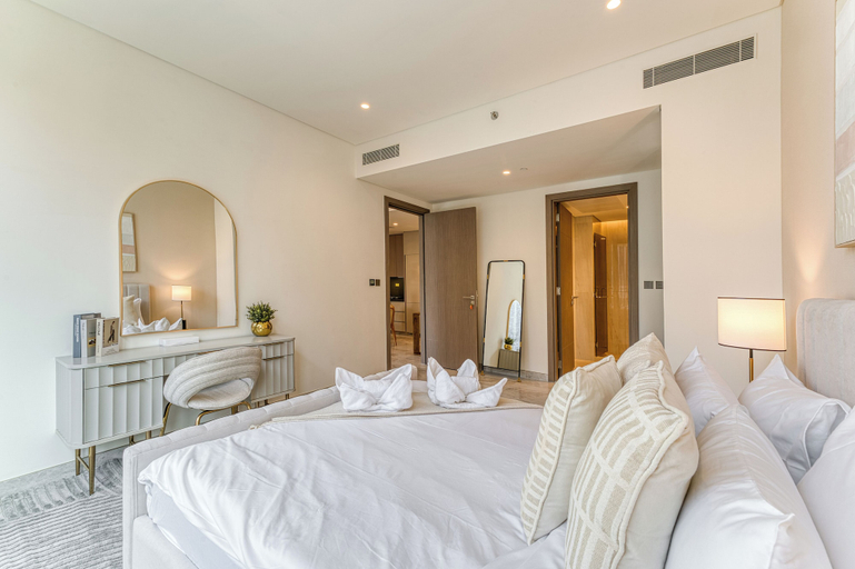 Bedroom 2, Peninsula Five, Dubai