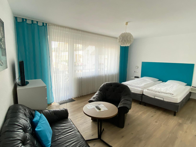 Bedroom 2, Hotel Rebstock, Cochem-Zell