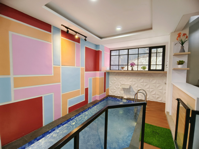 Others 2, Quattrick Villa with Private Pool and near Batu Night Spectacular, Malang
