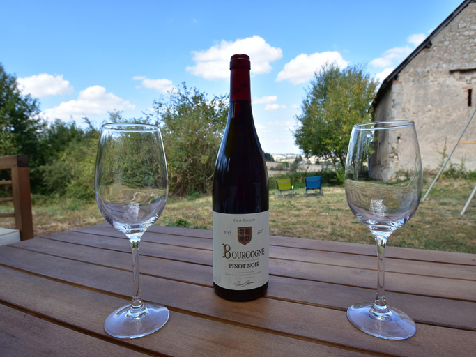 Food & Drinks, Holiday Home in Grury with Pool Garden, Saône-et-Loire