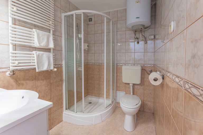 Bathroom 5, Oázis Hotel Apartments, Nagykanizsai/Zalakaros