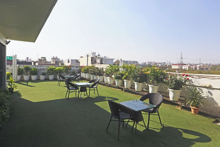 Food & Drinks 4, Hotel Aerostar Gold Near Yashobhoomi, Delhi